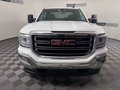 Used 2018 GMC Sierra 1500 SLE w/ SLE Value Package AWD/4WD image 9