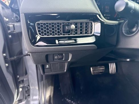 Certified 2025 Honda Civic Sport image 15