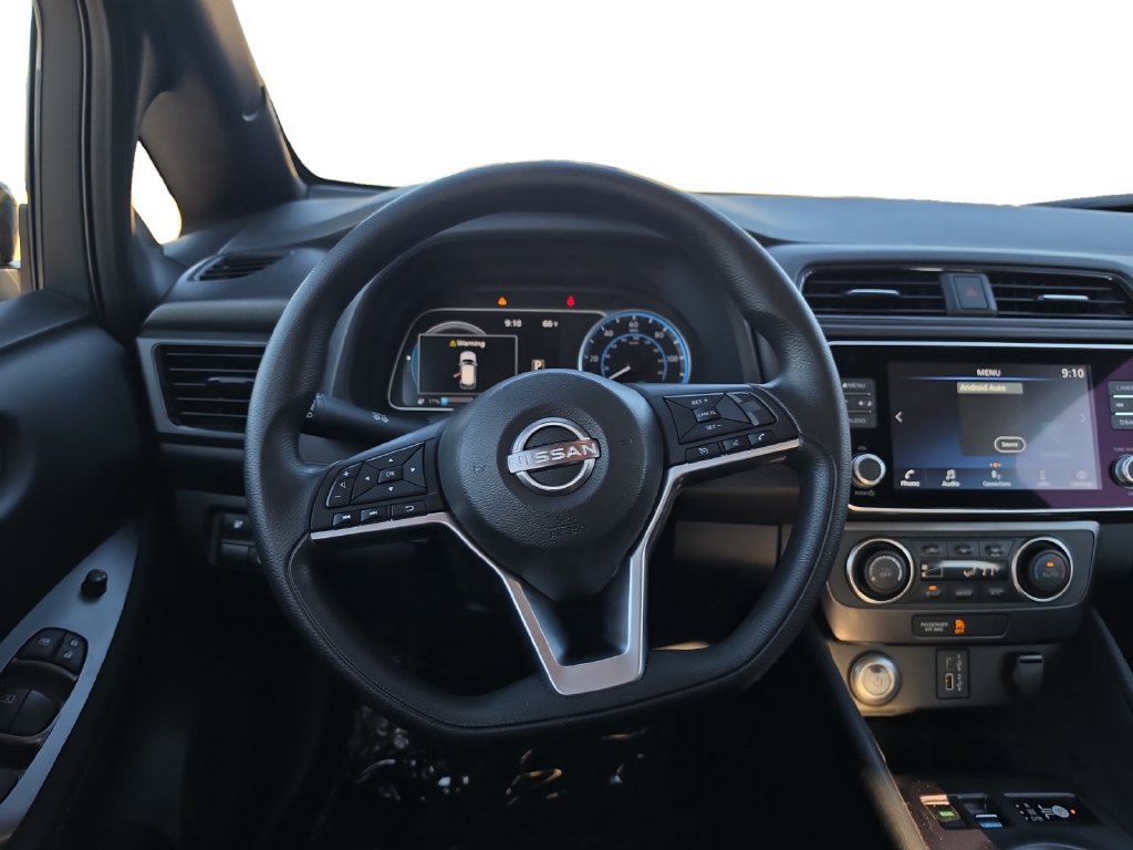 Used 2025 Nissan Leaf S FWD image 12
