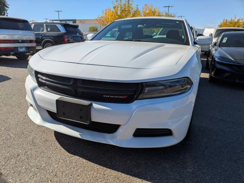 Used 2021 Dodge Charger SXT image 6