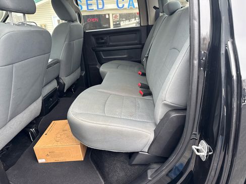 Used 2014 RAM 2500 Tradesman w/ Chrome Appearance Group image 11