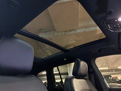 New 2026 Jeep Grand Cherokee Limited AWD/4WD image 16