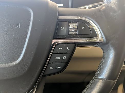 Used 2020 Lincoln Navigator Reserve w/ Luxury Package image 19