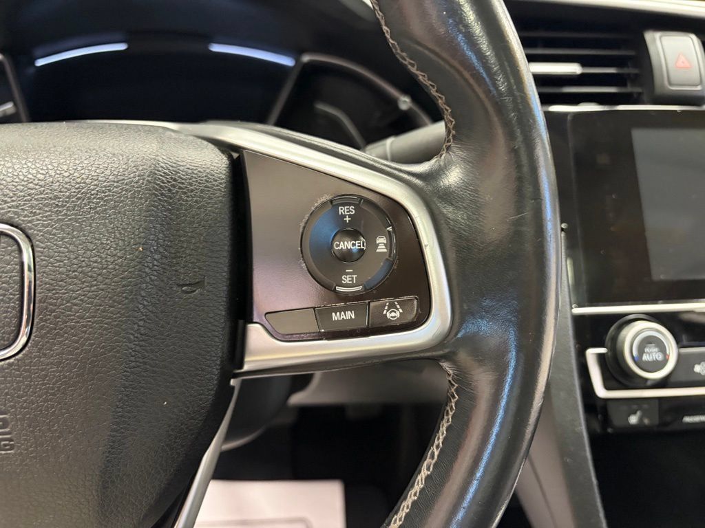 Used 2018 Honda Civic Touring image 14