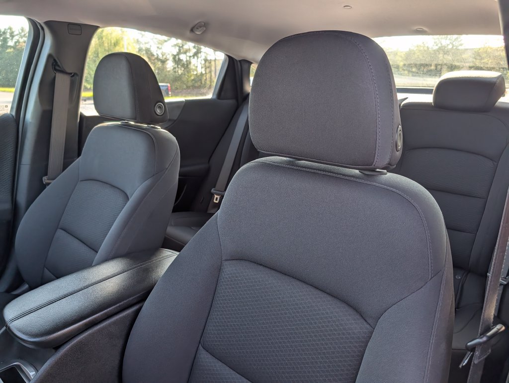 Used 2025 Chevrolet Malibu LT FWD image 19