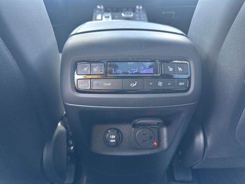 Used 2025 Hyundai Palisade Calligraphy AWD/4WD image 19