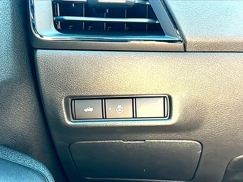 New 2026 Nissan Sentra SV w/ SV Convenience Package image 25