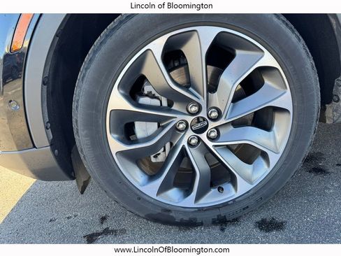 Certified 2022 Lincoln Nautilus Reserve w/ Equipment Group 201A image 65