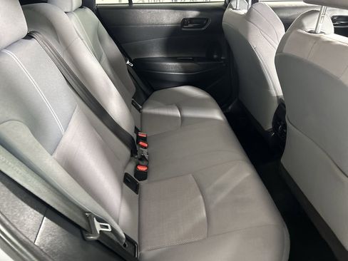 Used 2024 Toyota Corolla Cross SE w/ Moonroof Package image 24