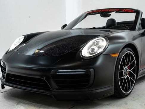 Used 2017 Porsche 911 4 Cabriolet AWD/4WD image 17