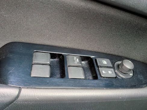 Used 2017 MAZDA CX-5 Sport image 17