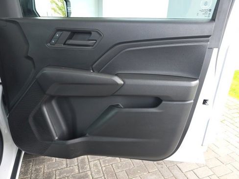 Used 2024 Chevrolet Colorado Trail Boss image 9