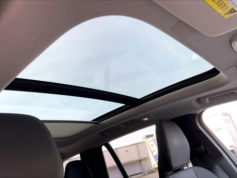 Used 2025 Volvo XC90 B6 Core w/ Protection Package Premier image 25