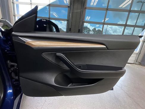 Used 2021 Tesla Model 3 Standard Range RWD image 24