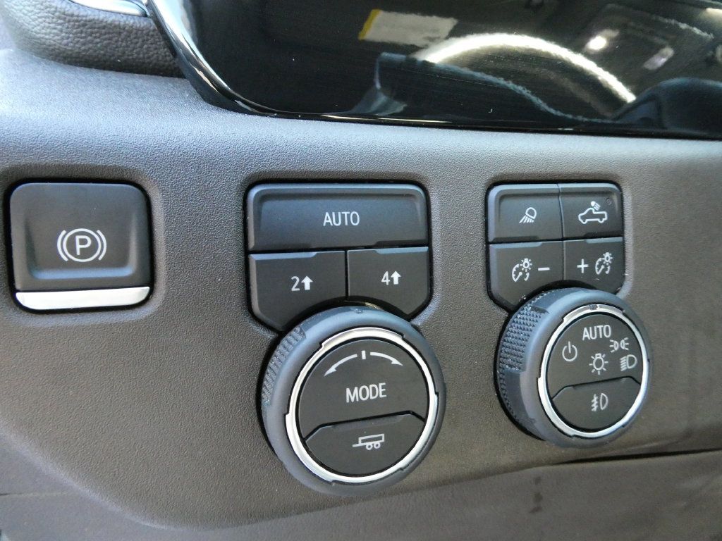 Certified 2022 Chevrolet Silverado 1500 LTZ AWD/4WD image 27
