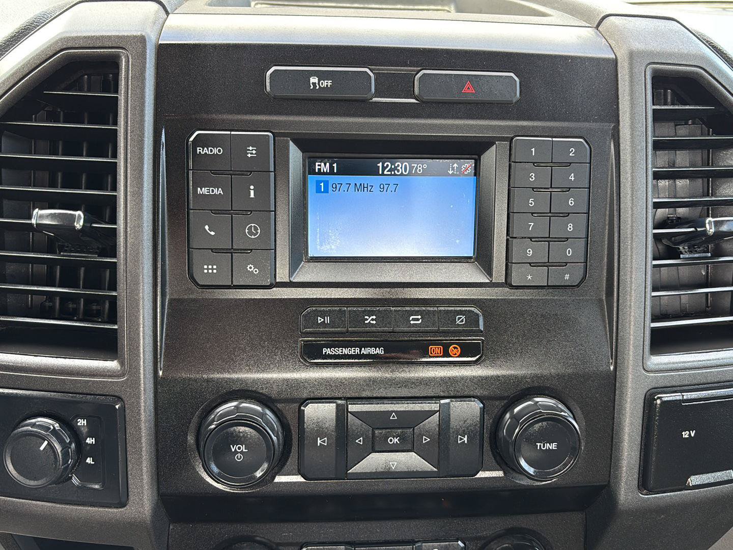 Used 2022 Ford F250 XL AWD/4WD image 22