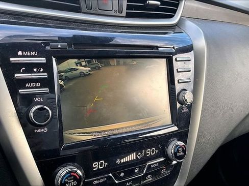 Used 2024 Nissan Murano SV image 11