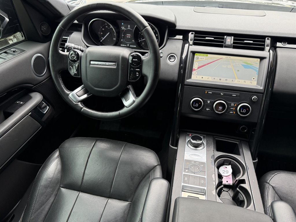 Used 2019 Land Rover Discovery SE AWD/4WD image 22