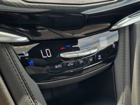 Certified 2023 Cadillac XT6 Sport w/ Technology Package AWD/4WD image 33