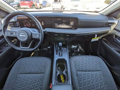 New 2026 Nissan Kicks SV w/ SV Premium Package FWD image 16