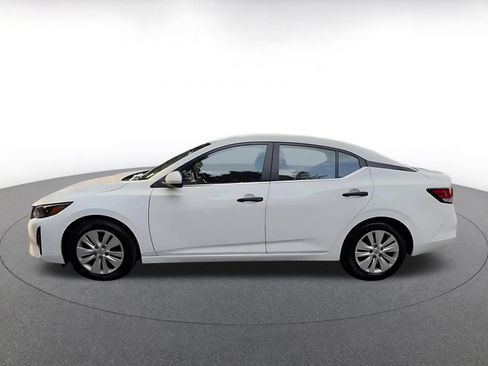 Used 2025 Nissan Sentra S FWD image 9