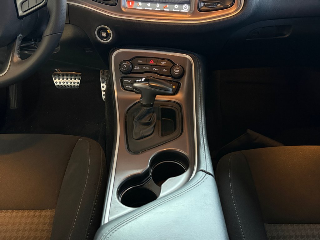 Used 2022 Dodge Challenger R/T Scat Pack w/ Driver Convenience Group RWD image 28