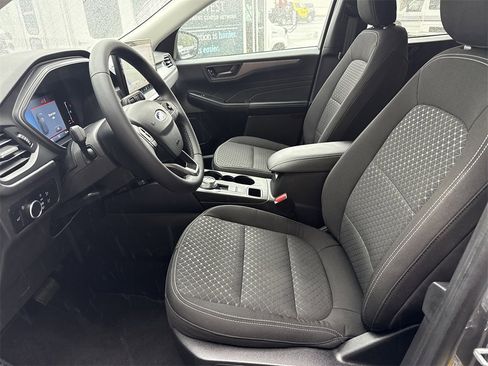 Used 2023 Ford Escape Active w/ Tech Pack #1 image 9