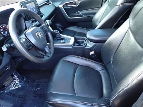 Used 2019 Toyota RAV4 XLE w/ Convenience Package AWD/4WD image 12