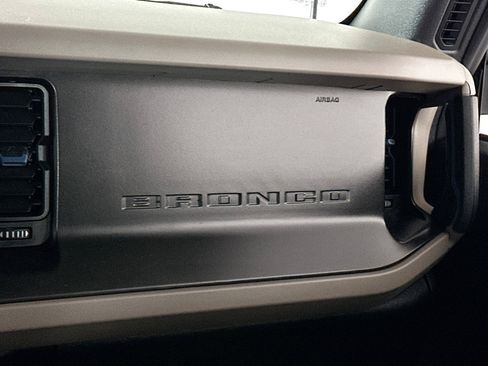 Used 2022 Ford Bronco Wildtrak AWD/4WD image 16