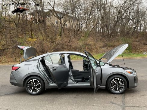 Used 2024 Nissan Sentra SV image 34