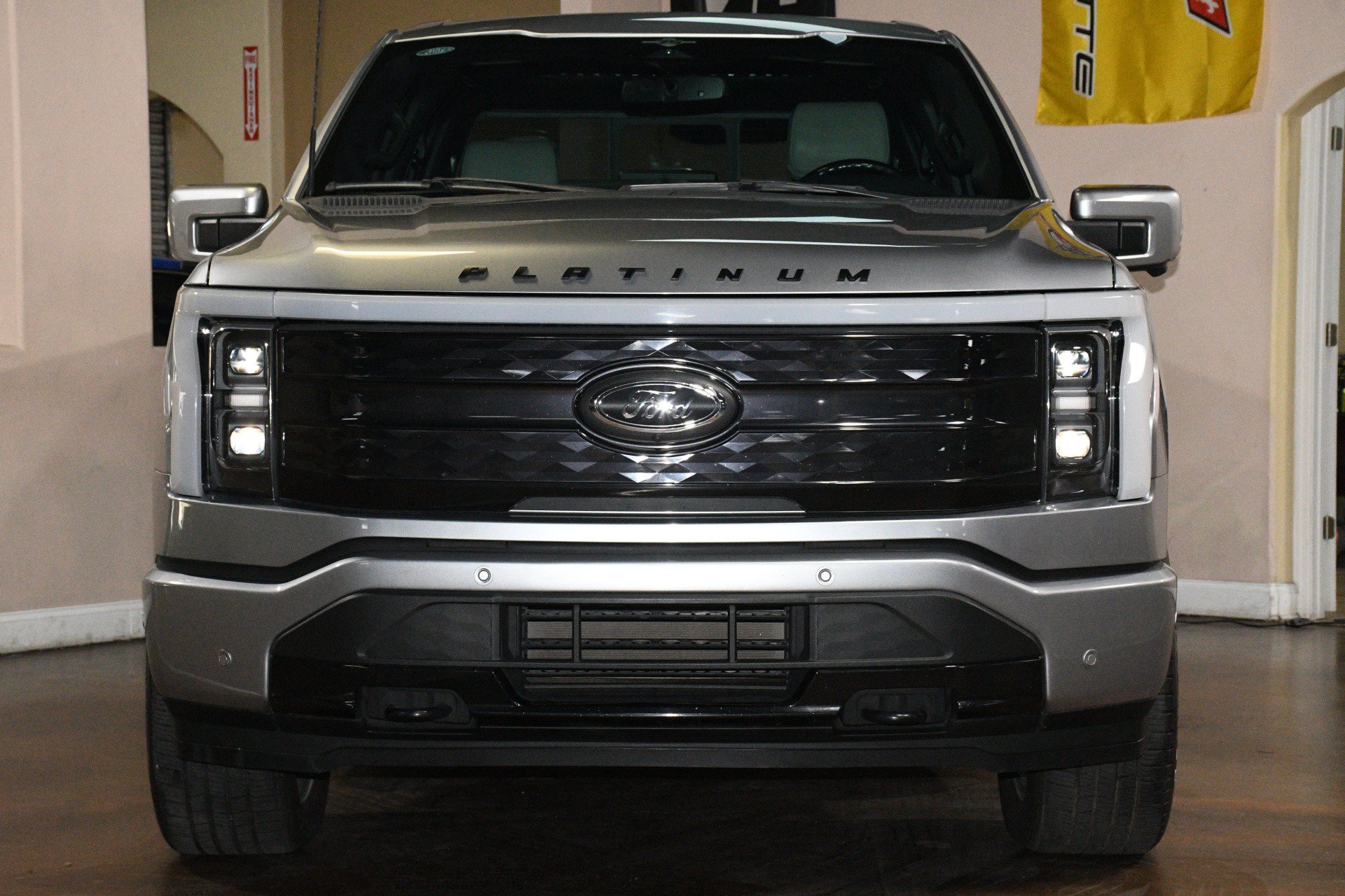 Used 2023 Ford F150 Lightning Platinum AWD/4WD image 1