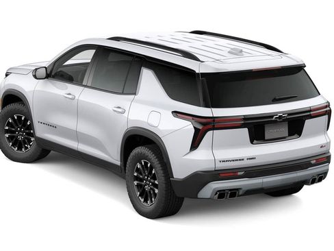 New 2026 Chevrolet Traverse Z71 w/ Driver Confidence Package AWD/4WD image 2