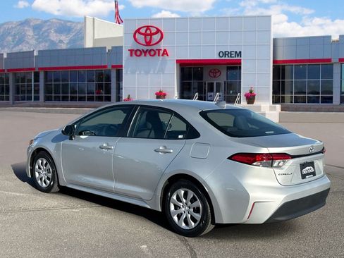Used 2024 Toyota Corolla LE FWD image 5