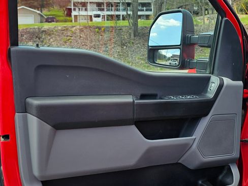 Used 2023 Ford F250 XL w/ XL Chrome Package image 14