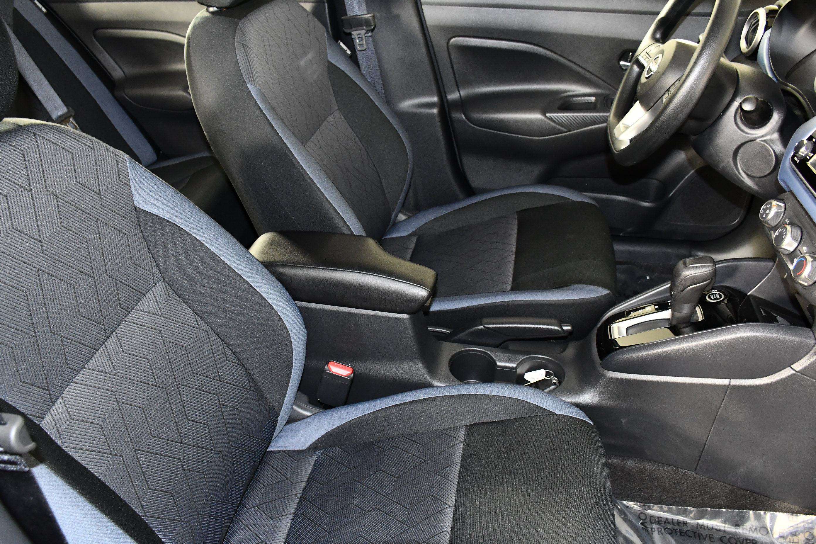 Used 2025 Nissan Versa SV w/ Trunk Package FWD image 39