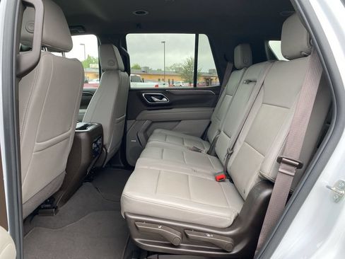 Used 2024 Chevrolet Tahoe LT RWD image 32