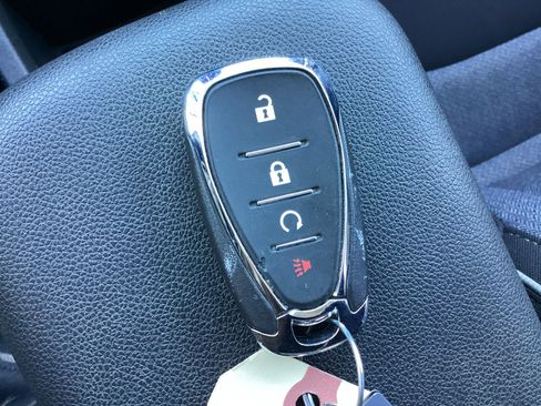 Used 2025 Chevrolet TrailBlazer LT image 31