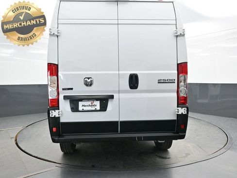 Used 2025 RAM ProMaster 2500 w/ Convenience Group FWD image 39