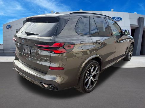 Used 2026 BMW X5 xDrive40i w/ M Sport Package AWD/4WD image 13