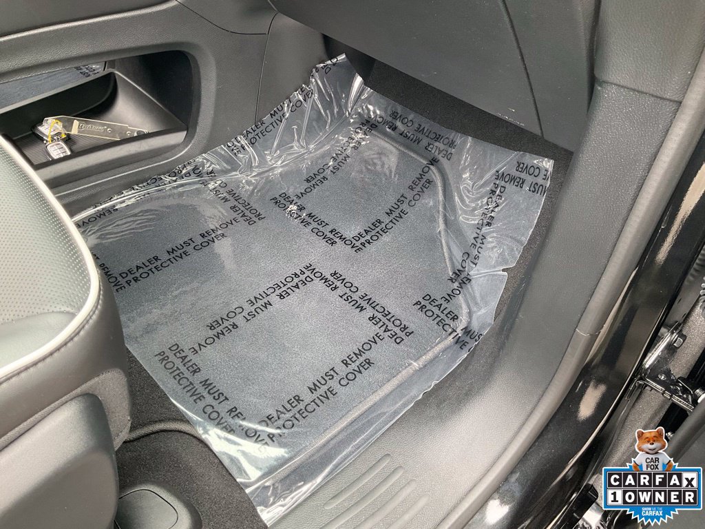 Used 2023 Chrysler Pacifica Limited w/ Uconnect Theater Family Group FWD image 74