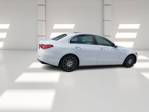 Used 2025 Mercedes-Benz C 300 4MATIC Sedan image 5