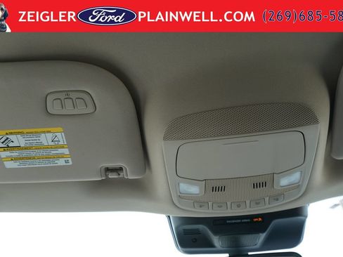 Used 2024 Ford Expedition XLT AWD/4WD image 32