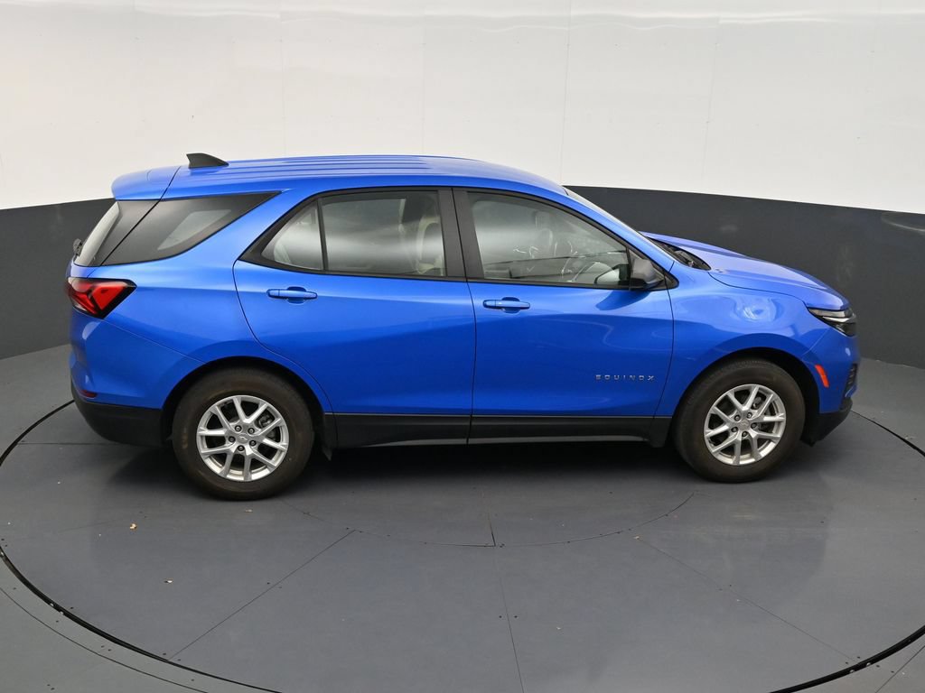 Used 2024 Chevrolet Equinox LS FWD image 16