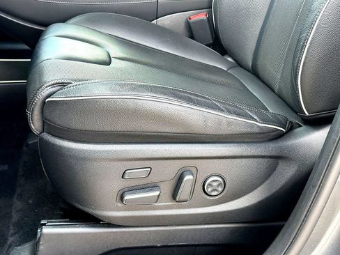 Used 2024 Hyundai Palisade Limited FWD image 15