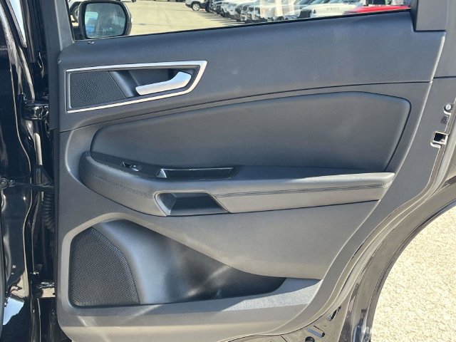 Used 2019 Ford Edge SEL w/ Equipment Group 201A AWD/4WD image 24
