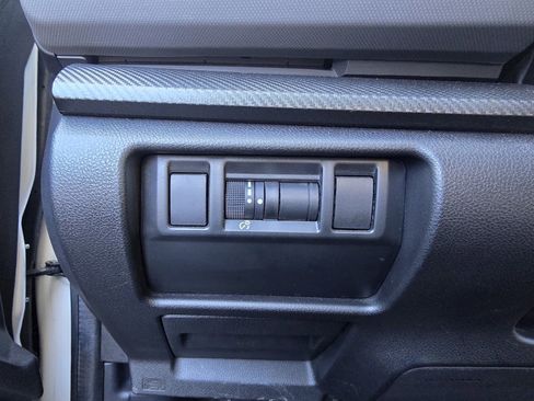 Used 2024 Subaru Crosstrek 2.5i Limited image 27