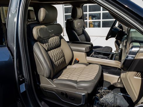 Used 2026 Ford F450 Platinum w/ Platinum Plus Package image 31