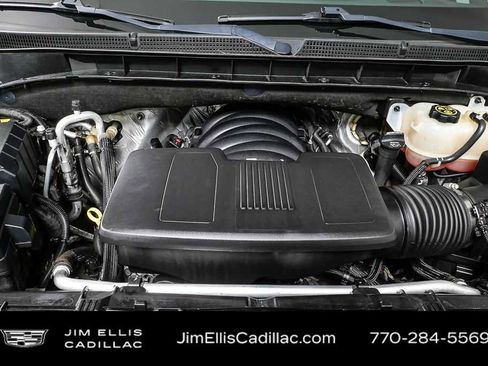 Used 2022 Cadillac Escalade ESV Premium Luxury image 41