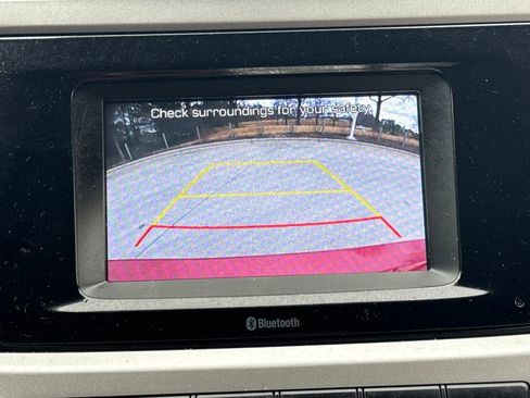 Used 2022 Hyundai Accent SE image 24