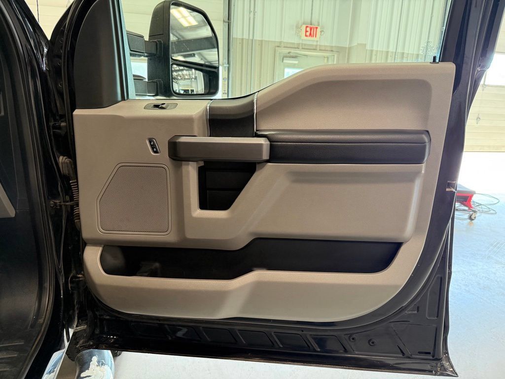 Used 2019 Ford F250 XLT AWD/4WD image 34